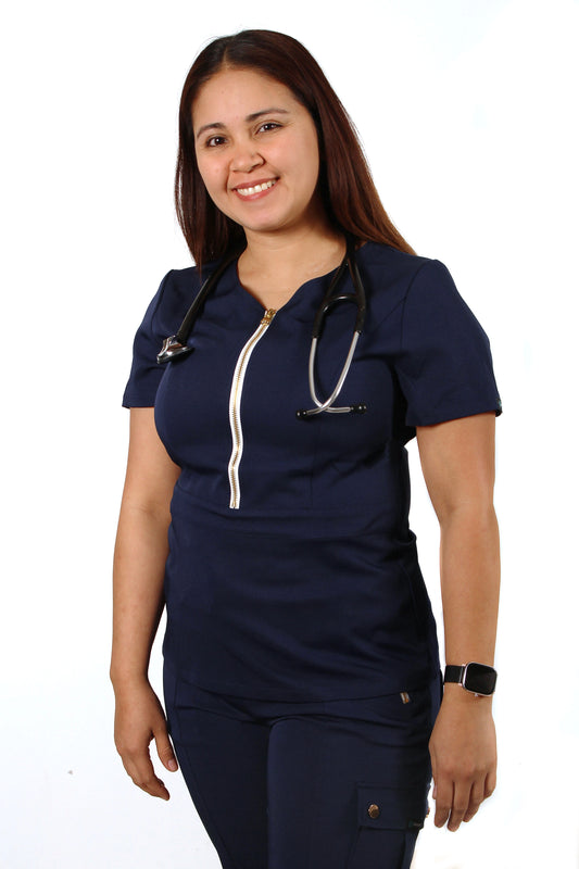 Women’s Tuck in Half Middle Zipper Scrub Top