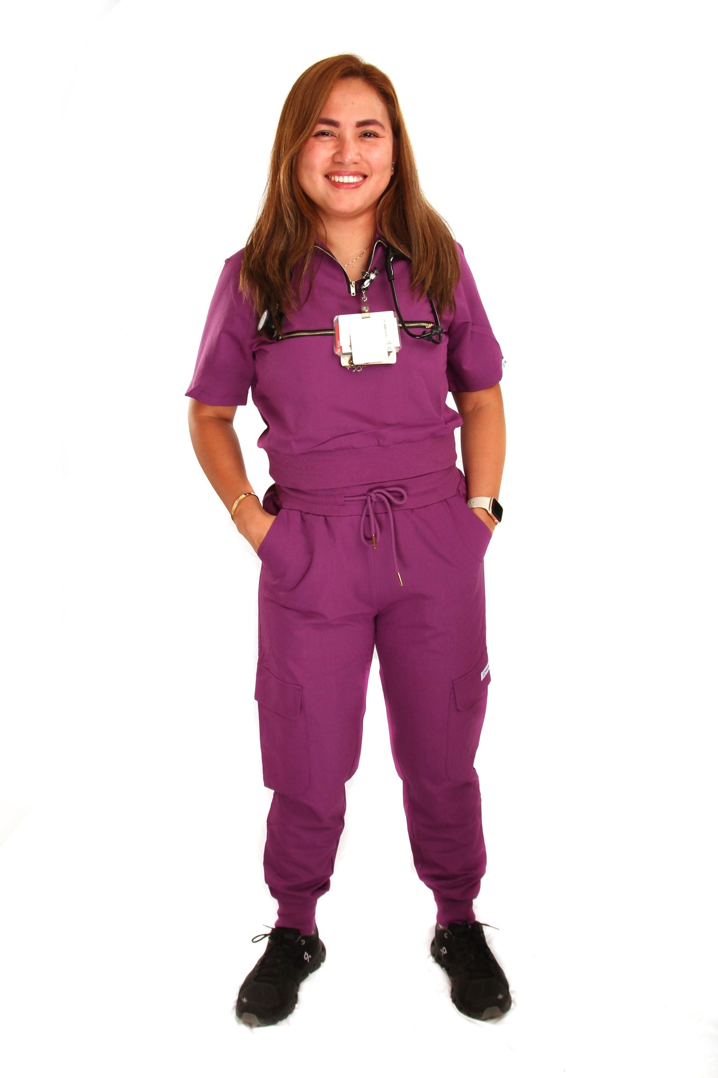 Women’s Short Sleeve Scrub Top With Front Zipper Pocket