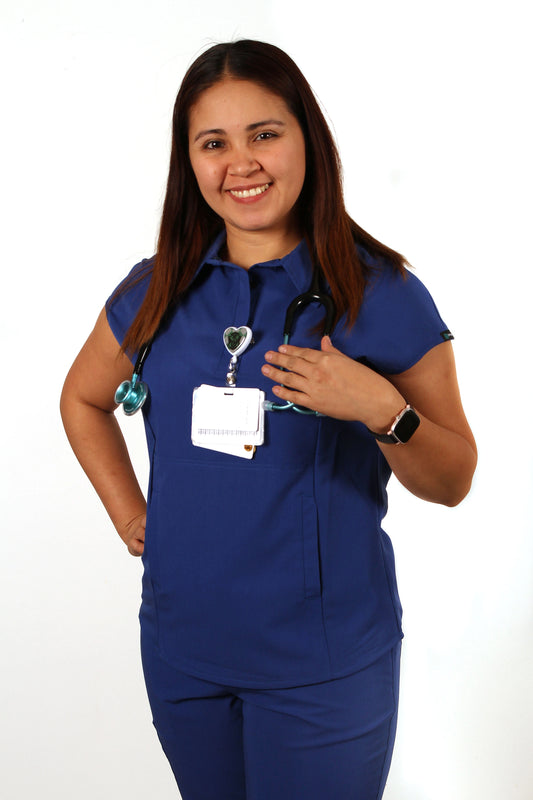 Anaya side pockets scrub top