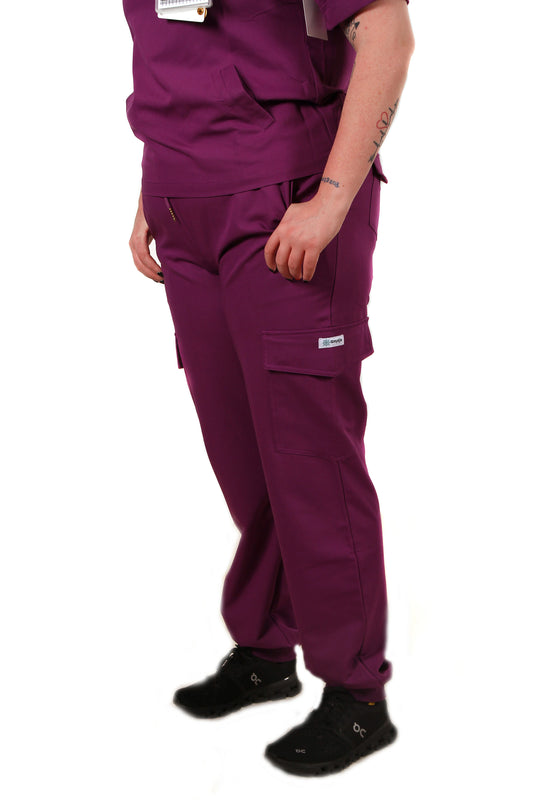 Four pokets jogger pants.