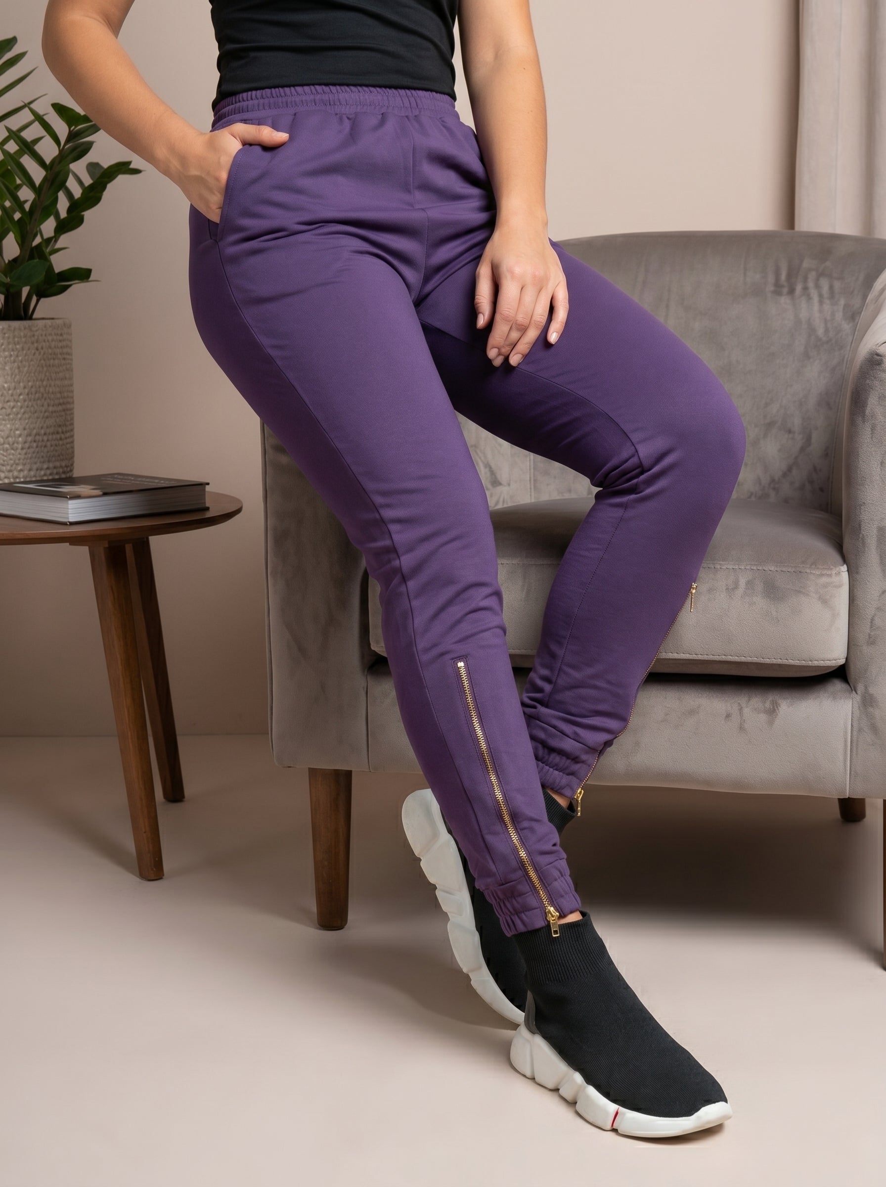 Women’s leg zipper Jogger Pant With Zippers