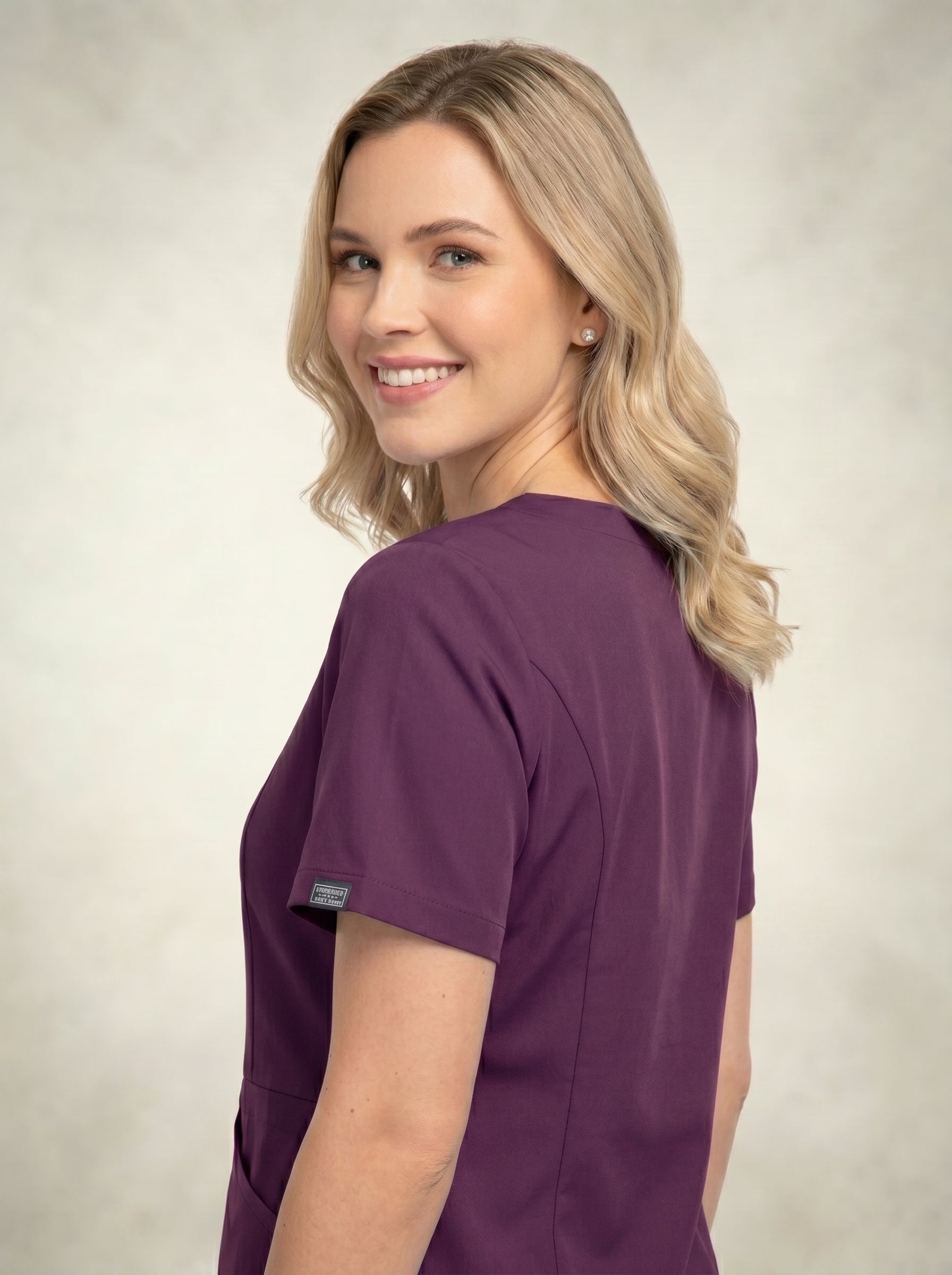Women’s 2 Pocket Square Neck Top