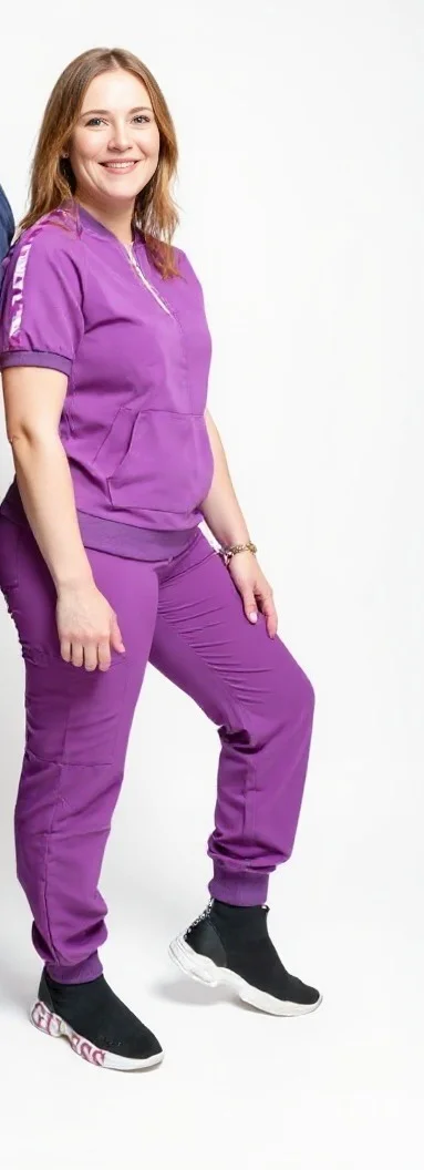Women’s Half Zipper Scrub Top With 2 Wide Pockets