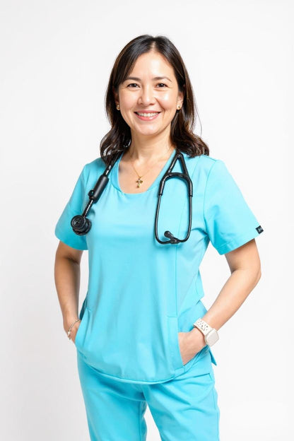 Women’s 2 Side Pocket Round Neck Top